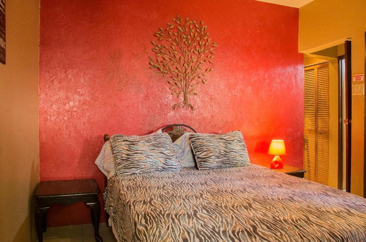 One32 Guest House Kingston Eksteriør billede